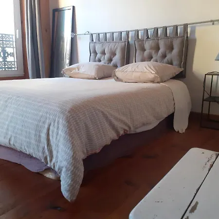 Chez Annick Samadet