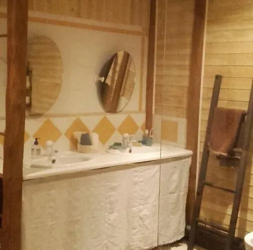 Chez Annick Quarto em Acomodações Particulares *